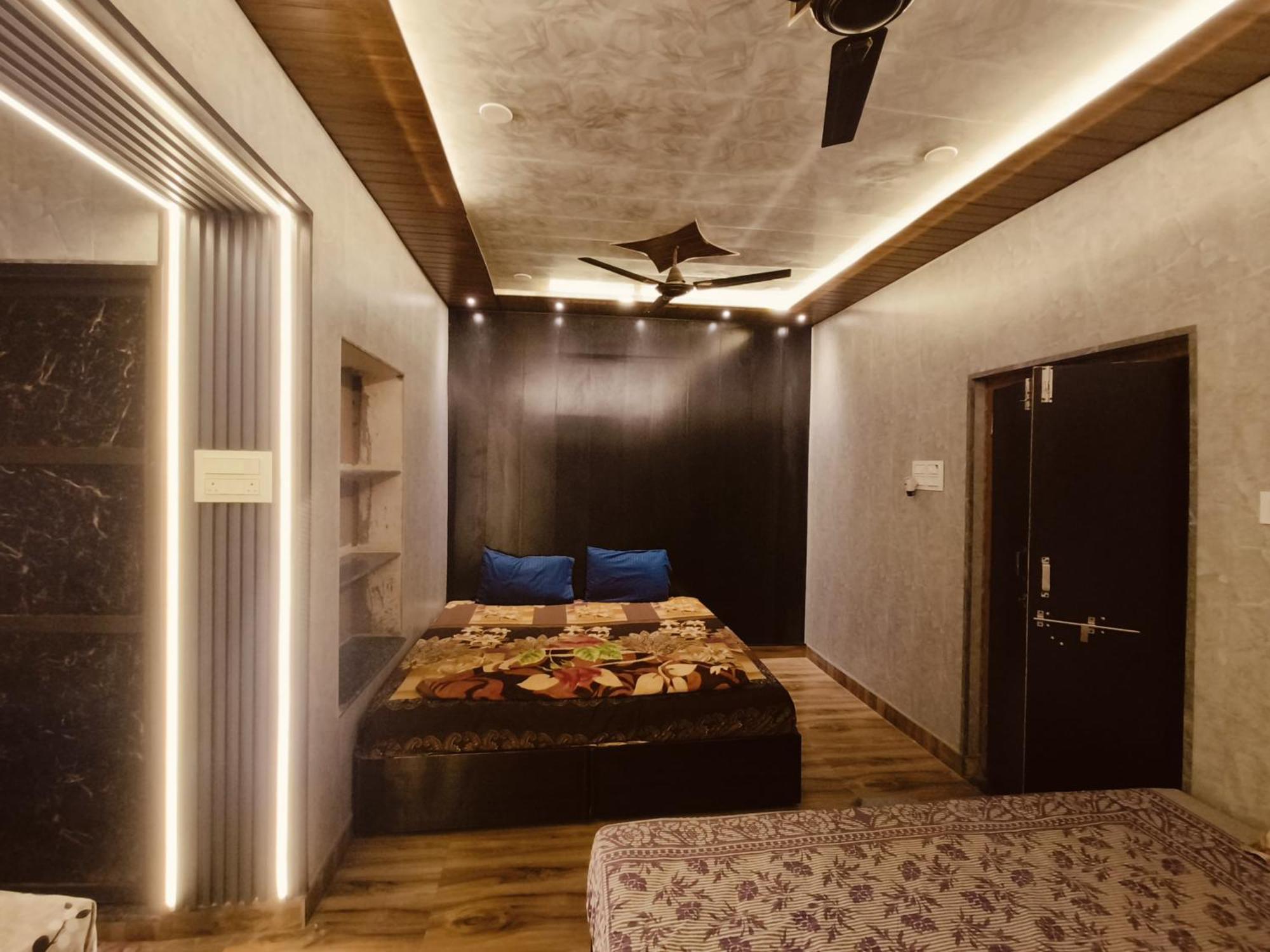 Namo Guest House Only For Indians Varanasi Dış mekan fotoğraf