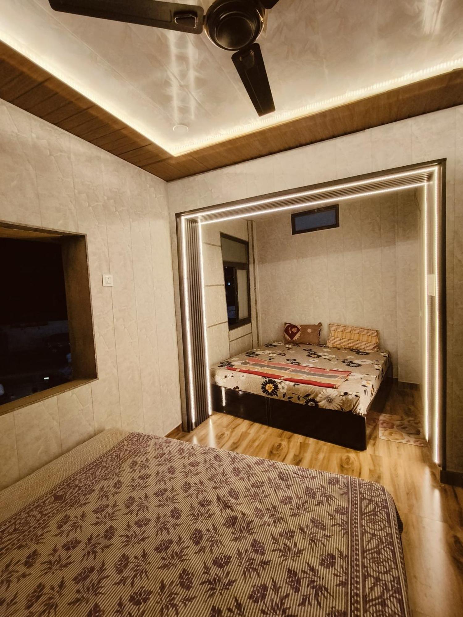 Namo Guest House Only For Indians Varanasi Dış mekan fotoğraf